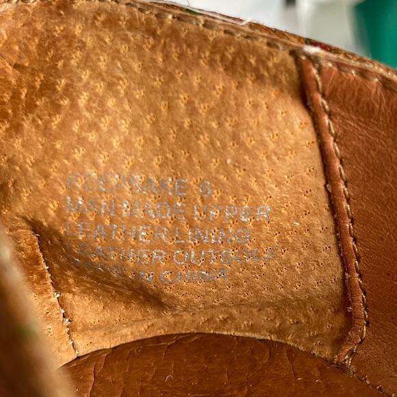 Steve Madden Brown Leather Flats Unique Floral Print Round Toe Women's Size 6 - Picture 6 of 6